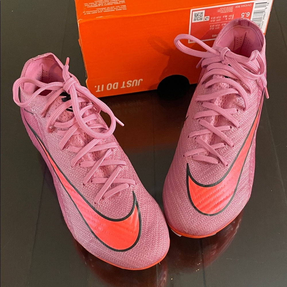 Brand new Nike Air Zoom Mercurial Vapor 16 Elite Boys size 5, Girls size 6.5.